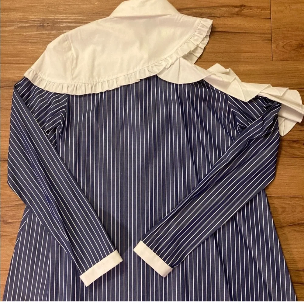 Sandy Liang contemporary pinstripe blouse! - Picture 2 of 3